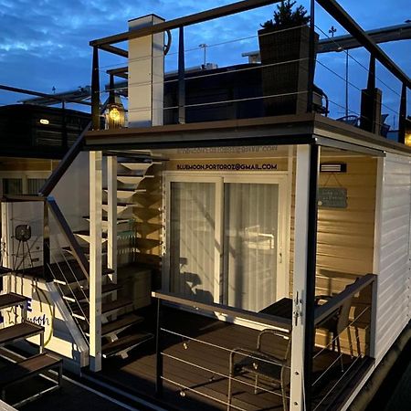 ポルトローシュ Floating House Blue Moonヴィラ エクステリア 写真