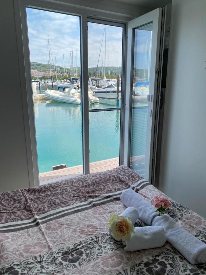 ポルトローシュ Floating House Blue Moonヴィラ エクステリア 写真