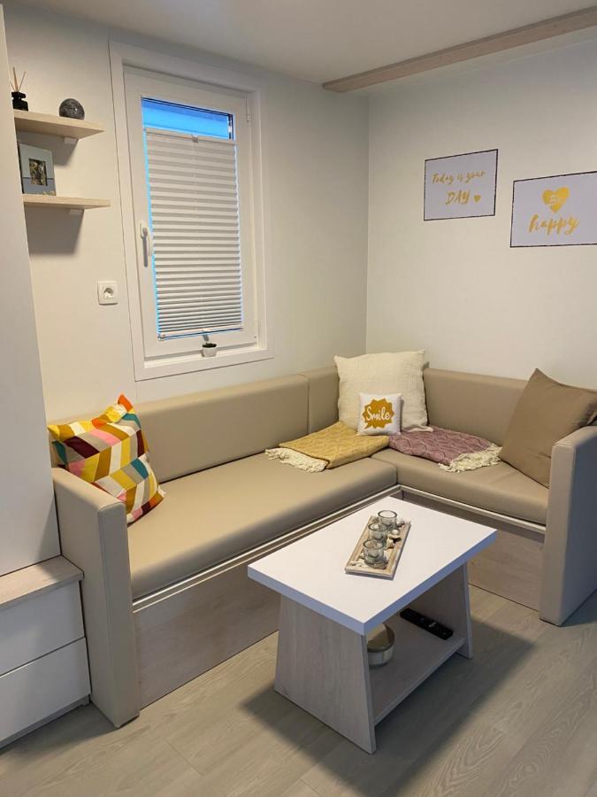 ポルトローシュ Floating House Blue Moonヴィラ エクステリア 写真